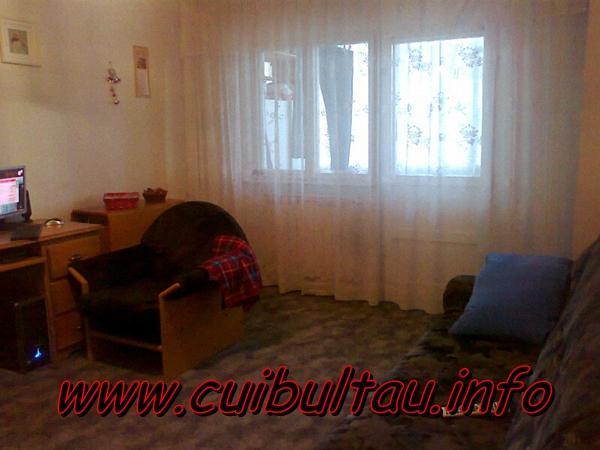 Vand apartament 3 camere in Onesti, zona de sus, Belvedere - Pret | Preturi Vand apartament 3 camere in Onesti, zona de sus, Belvedere