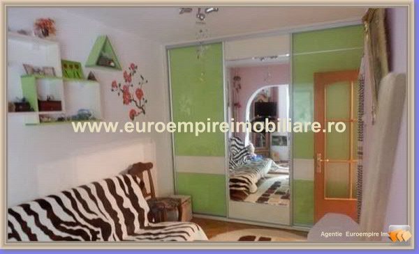 Apartament 3 camere de vanzare Constanta zona Faleza Nord, vedere a mare - Pret | Preturi Apartament 3 camere de vanzare Constanta zona Faleza Nord, vedere a mare