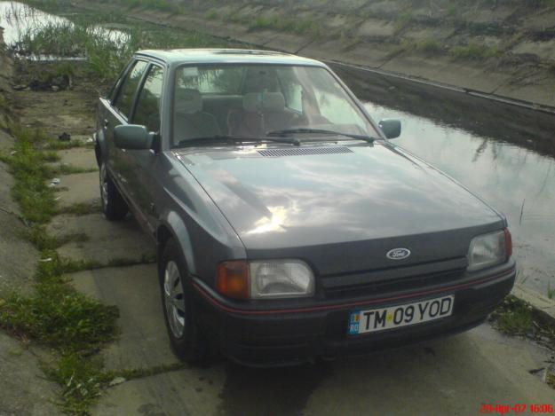 vand sau schimb ford escort - Pret | Preturi vand sau schimb ford escort