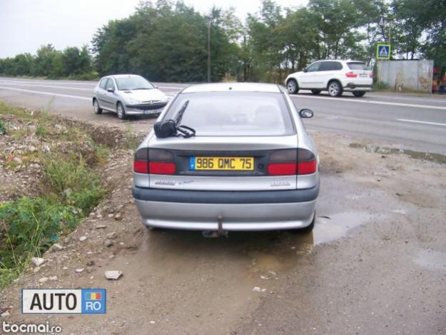 dezmembrez renault laguna 1 diesel si benzina an 1996 - Pret | Preturi dezmembrez renault laguna 1 diesel si benzina an 1996