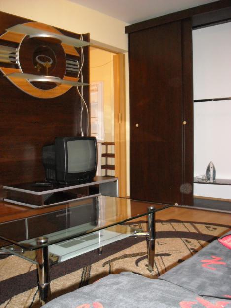 inchiriez 2 camere - Pret | Preturi inchiriez 2 camere
