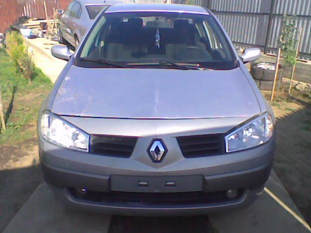 vand renault megane,usor avariat - Pret | Preturi vand renault megane,usor avariat