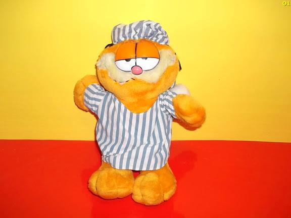 jucarii personaj din desene animate garfield din plus - Pret | Preturi jucarii personaj din desene animate garfield din plus