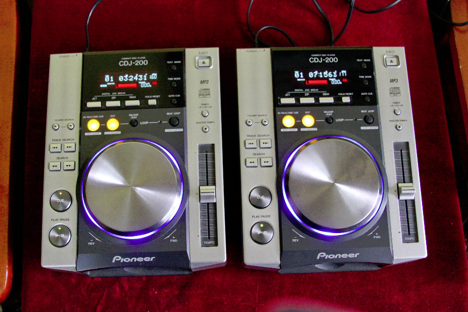 Pioneer cdj 200 cd player - Pret | Preturi Pioneer cdj 200 cd player