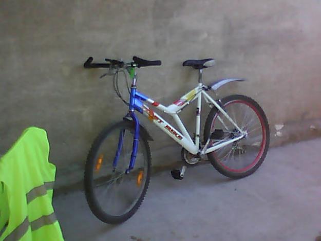 De vanzare Bicicleta First Bike - Pret | Preturi De vanzare Bicicleta First Bike