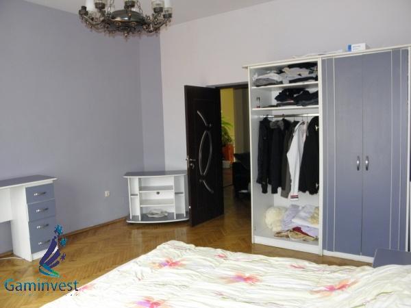 De vanzare apartament la casa,oradea - Pret | Preturi De vanzare apartament la casa,oradea