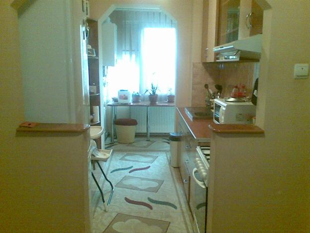 Apartament 3 camere - Pret | Preturi Apartament 3 camere