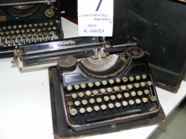 colectie masini de scris de epoca(70-110)ani+calculator de birou de epoca. - Pret | Preturi colectie masini de scris de epoca(70-110)ani+calculator de birou de epoca.