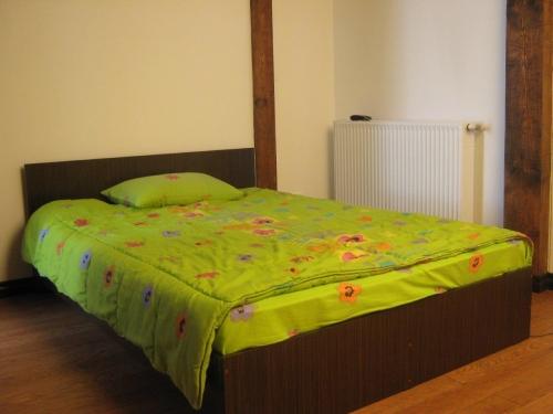Apartament cu 3 camere de inchiriat € 450 - Pret | Preturi Apartament cu 3 camere de inchiriat € 450