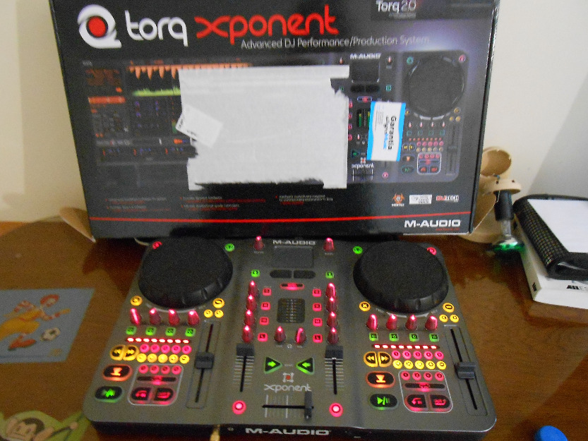 Consola DJ PC M-Audio Torq Xponent - Pret | Preturi Consola DJ PC M-Audio Torq Xponent