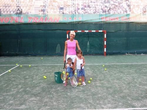 Lectii de tenis pentru copii - Pret | Preturi Lectii de tenis pentru copii