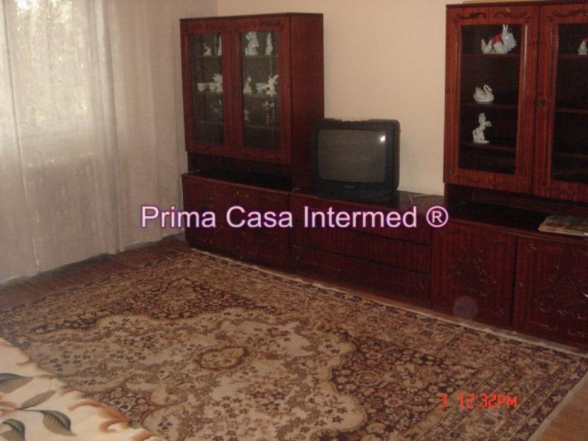 Apartament 3 camere, decomandat, 70mp, Pod Butelii - Pret | Preturi Apartament 3 camere, decomandat, 70mp, Pod Butelii