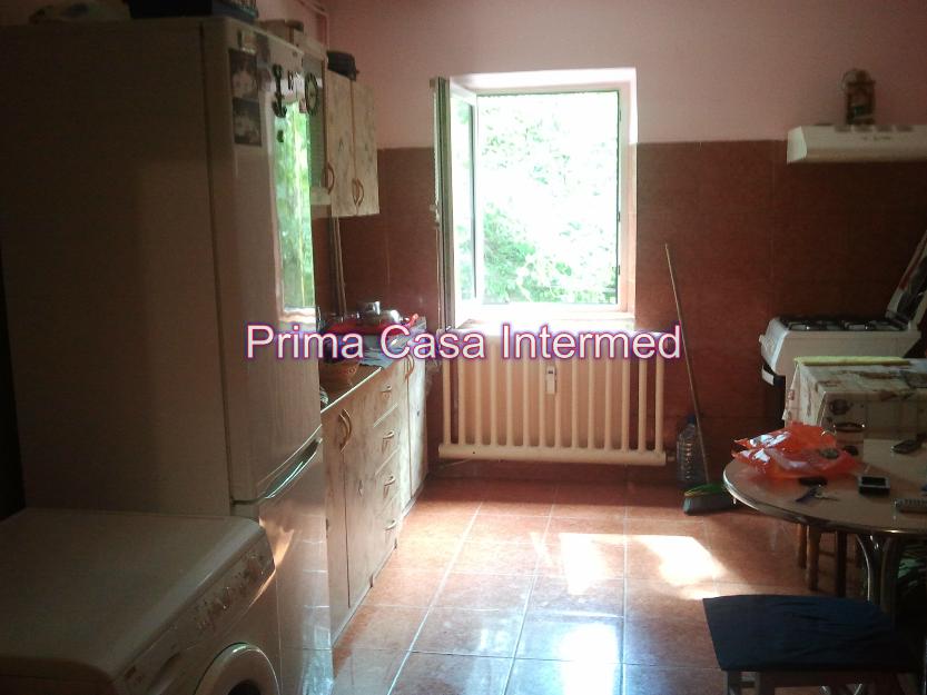 Apartament 3 camere, decomandat, confort 1, Anda - Pret | Preturi Apartament 3 camere, decomandat, confort 1, Anda