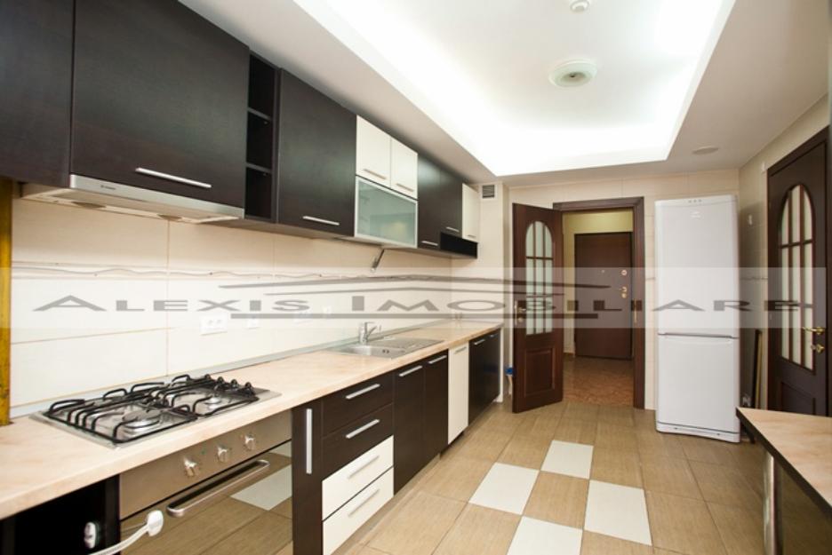 Apartament 4 camere, Central Park, Stefan cel Mare - Pret | Preturi Apartament 4 camere, Central Park, Stefan cel Mare