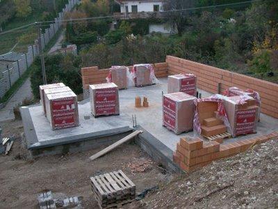 Costruim case la rosu 20-25-euro m2 - Pret | Preturi Costruim case la rosu 20-25-euro m2