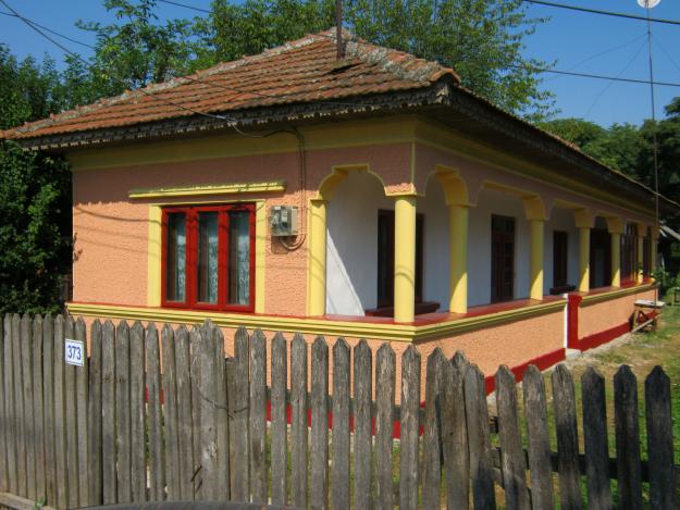 Vand casa in comuna Comana - Pret | Preturi Vand casa in comuna Comana