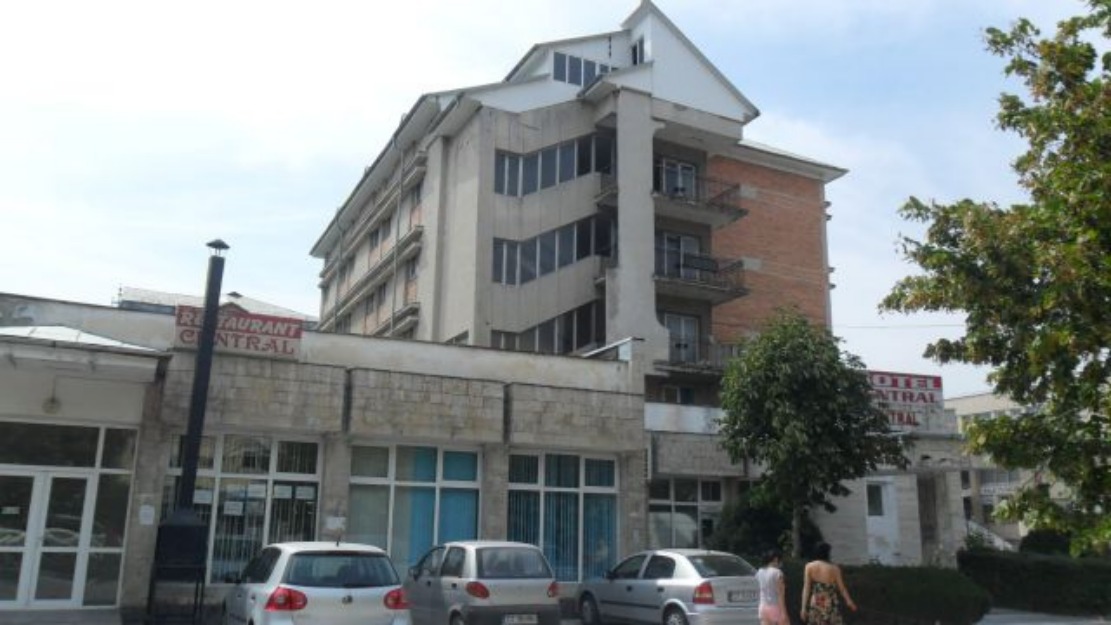 Hotel P+4, Bals, Olt - Pret | Preturi Hotel P+4, Bals, Olt