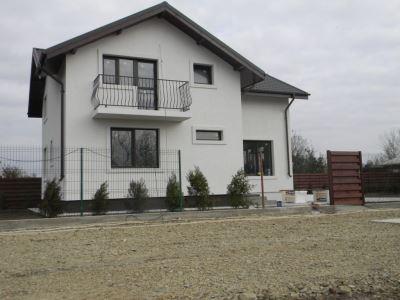 Buftea, ultracentral, cartier nou, vila spatioasa, 105.000euro - Pret | Preturi Buftea, ultracentral, cartier nou, vila spatioasa, 105.000euro