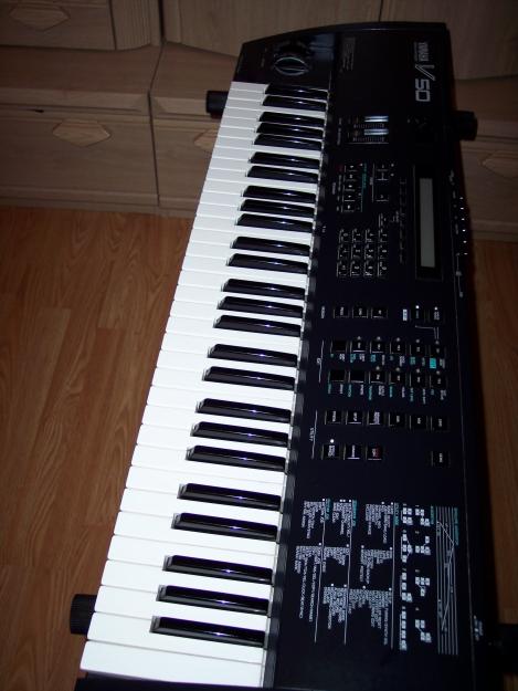 Vand Yamaha V50,ROLAND G-800.KORG KONTROL49.ALESIS QX49. - Pret | Preturi Vand Yamaha V50,ROLAND G-800.KORG KONTROL49.ALESIS QX49.