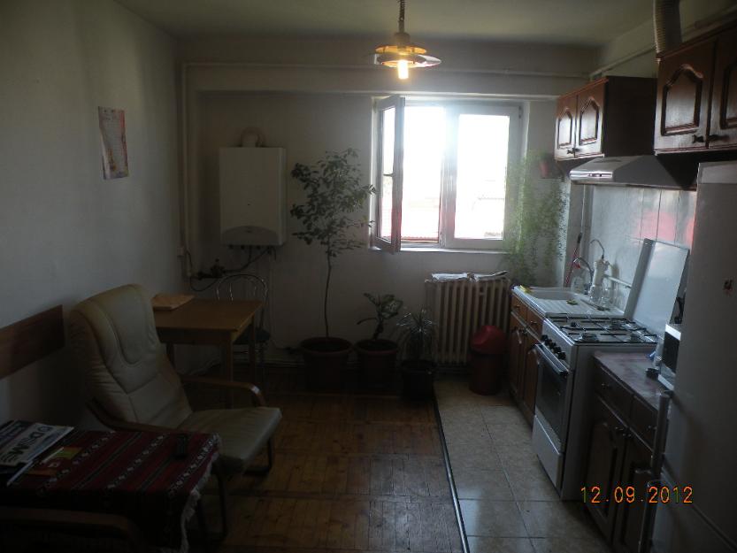 Apartament cu doua camere in zona Tudor Vladimirescu - Pret | Preturi Apartament cu doua camere in zona Tudor Vladimirescu