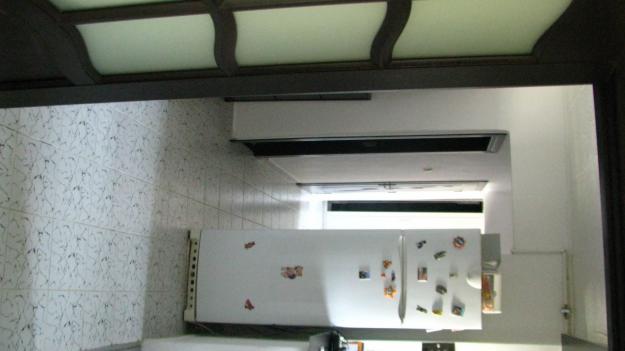 VAND APARTAMENT 3 CAMERE - Pret | Preturi VAND APARTAMENT 3 CAMERE