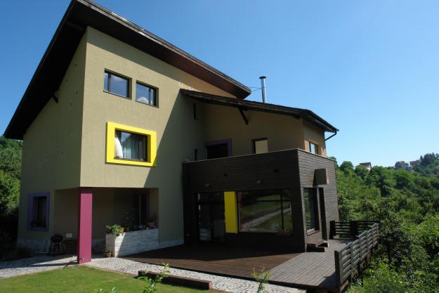 Brasov, vand vila finalizata in 2008, situata pe un teren de 1.000 mp. - Pret | Preturi Brasov, vand vila finalizata in 2008, situata pe un teren de 1.000 mp.
