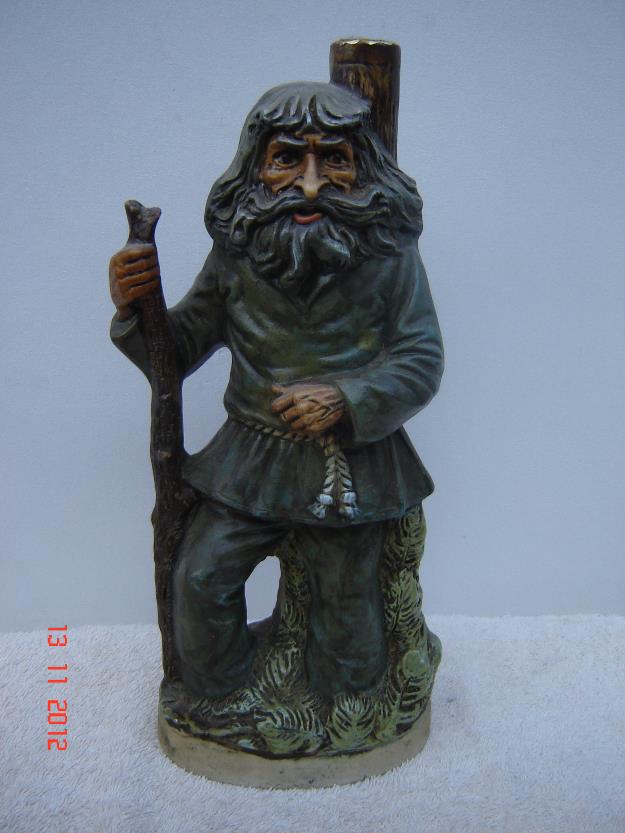 Bibelou ceramic lucrat manual din anul 1978 - Pret | Preturi Bibelou ceramic lucrat manual din anul 1978