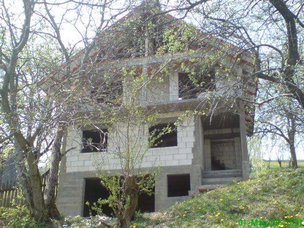 vand casa la rosu loc. Borsa jud Maramures - Pret | Preturi vand casa la rosu loc. Borsa jud Maramures