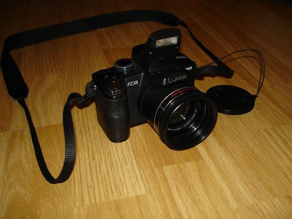 camera foto Panasonic Lumix FZ 38 - Pret | Preturi camera foto Panasonic Lumix FZ 38