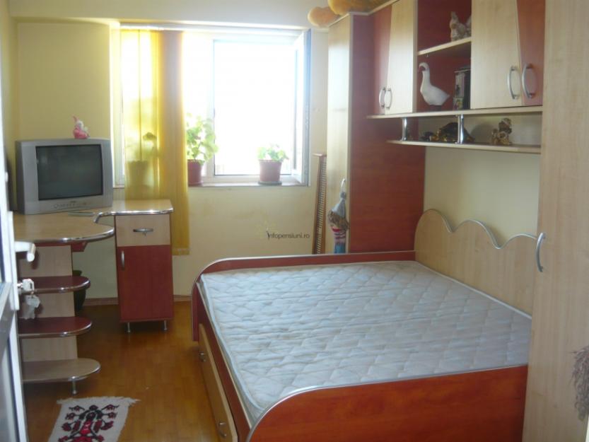 Inchiriez apartament 3 camere Mangalia - Pret | Preturi Inchiriez apartament 3 camere Mangalia