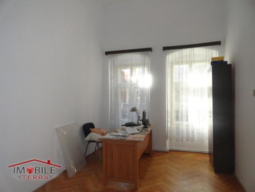 Apartament la casa ultracentral - Pret | Preturi Apartament la casa ultracentral