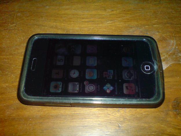 IPOD TOUCH 32 GB CA NOU 650 RON - Pret | Preturi IPOD TOUCH 32 GB CA NOU 650 RON