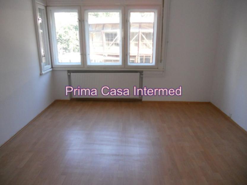 Apartament 7 camere, ideal sediu firma, Ultracentral - Pret | Preturi Apartament 7 camere, ideal sediu firma, Ultracentral