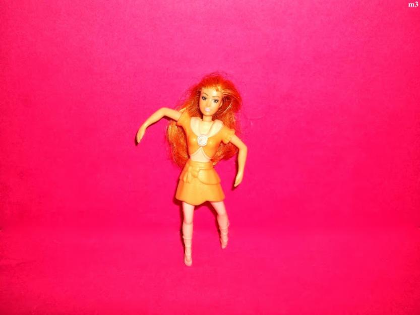 jucarii figurina papusa barbie de la mattel din plastic - Pret | Preturi jucarii figurina papusa barbie de la mattel din plastic