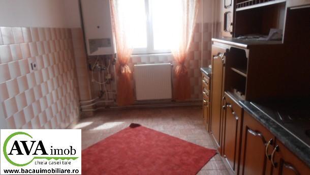 Vand apartament cu 3 camere decomandat, pe Mioritei, langa Bancorex - Pret | Preturi Vand apartament cu 3 camere decomandat, pe Mioritei, langa Bancorex