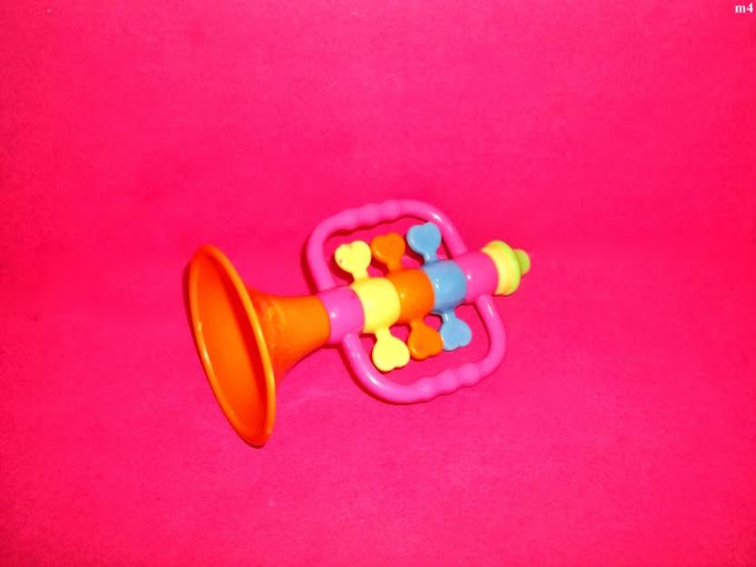 jucarii trompeta cu figurine miscatoare de jucarie din plastic - Pret | Preturi jucarii trompeta cu figurine miscatoare de jucarie din plastic