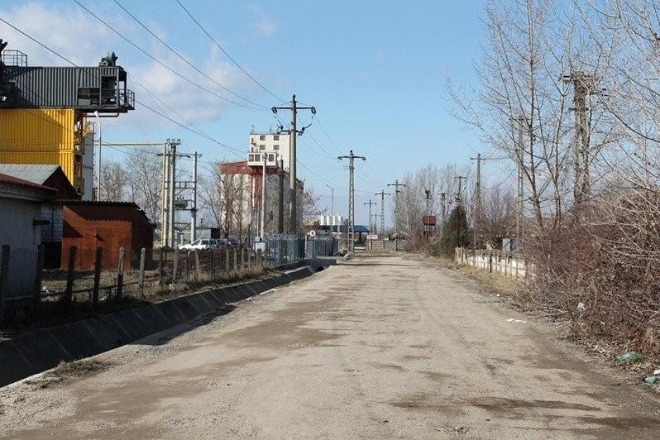 188 Teren de vanzare zona industriala Bascov, jud. Arges - Pret | Preturi 188 Teren de vanzare zona industriala Bascov, jud. Arges