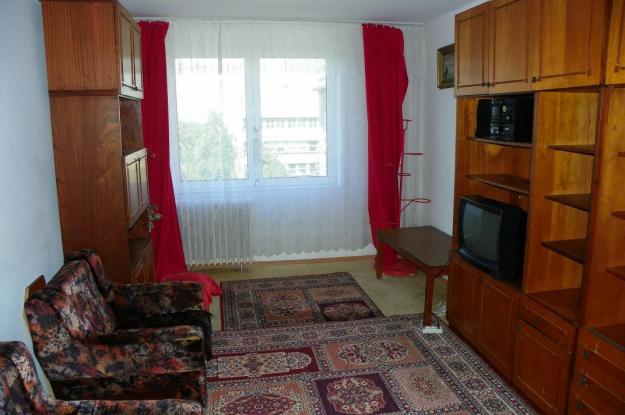 Inchiriez apartament 3 camere pe termen lung - Pret | Preturi Inchiriez apartament 3 camere pe termen lung