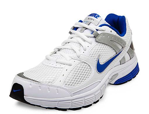 Vand pantofi sport Nike Alto+ noi - Pret | Preturi Vand pantofi sport Nike Alto+ noi