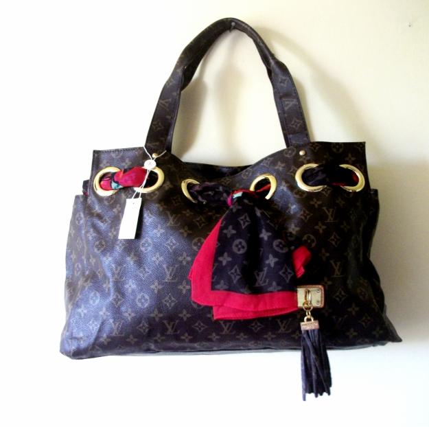 LOUIS VUITTON 2 - Pret | Preturi LOUIS VUITTON 2