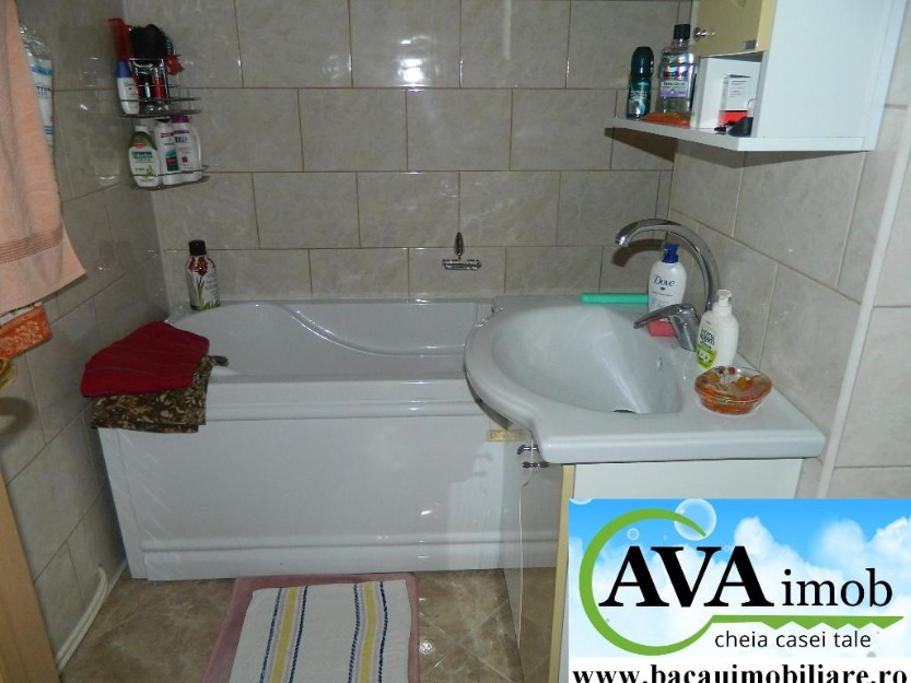 Vand apartament cu 2 camere, in zona Narcisa, la etajul 2 apartamentul este renovat comple - Pret | Preturi Vand apartament cu 2 camere, in zona Narcisa, la etajul 2 apartamentul este renovat comple