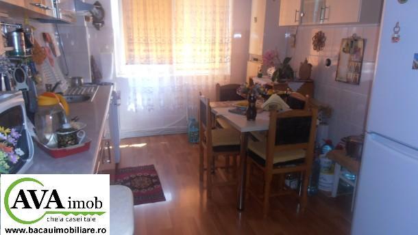 Vand apartament cu 3 camere in zona Mioritei, la etajul 2 - Pret | Preturi Vand apartament cu 3 camere in zona Mioritei, la etajul 2