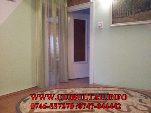 vand apartament 4 camere in Onesti, zona de jos, et 3 - Pret | Preturi vand apartament 4 camere in Onesti, zona de jos, et 3