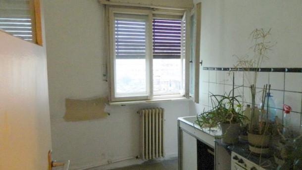 Vand apartament 3 camere zona Luceafarul, bloc fara bulina - Pret | Preturi Vand apartament 3 camere zona Luceafarul, bloc fara bulina