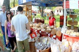 Targ de produse traditionale si ecologice, in Piata Drumul Taberei ( Moghioros ) - Pret | Preturi Targ de produse traditionale si ecologice, in Piata Drumul Taberei ( Moghioros )