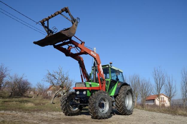 Tractor Deutz-Fahr Dx4.70 + incarcator frontal - Pret | Preturi Tractor Deutz-Fahr Dx4.70 + incarcator frontal