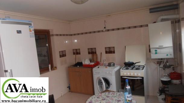 Vand apartament cu 3 camere, in zona centrala, cu suprafata utila de 100 mp, la parter - Pret | Preturi Vand apartament cu 3 camere, in zona centrala, cu suprafata utila de 100 mp, la parter