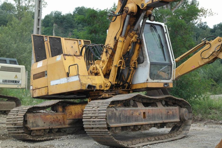 Excavator Liebherr R912 la dezmembrat - Pret | Preturi Excavator Liebherr R912 la dezmembrat