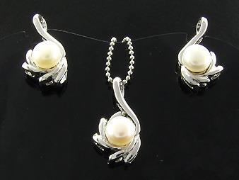 Set placat cu aur alb 18 KT si perle naturale albe - Pret | Preturi Set placat cu aur alb 18 KT si perle naturale albe
