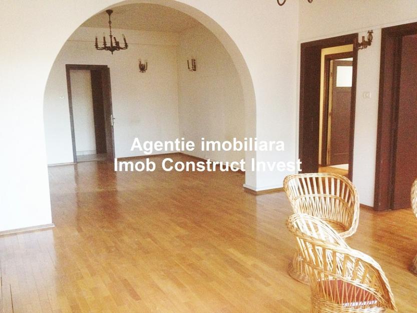 Apartament 4 camere de inchiriat in Centru, 144mp, pretabil birouri - Pret | Preturi Apartament 4 camere de inchiriat in Centru, 144mp, pretabil birouri